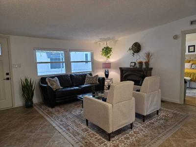 Photo 5 of 59 of home located at 2233 E Behrend Dr Unit 26 Phoenix, AZ 85024