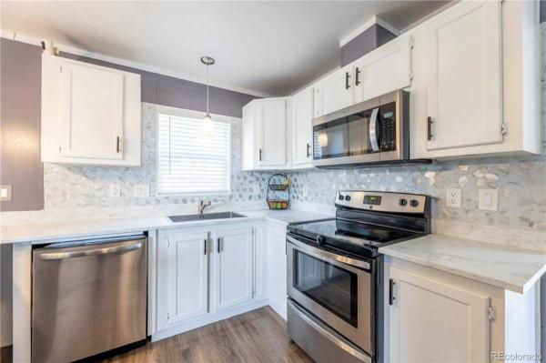 2012  Mobile Home For Sale