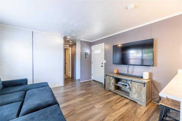 2012  Mobile Home For Sale