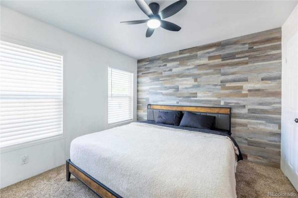 2012  Mobile Home For Sale