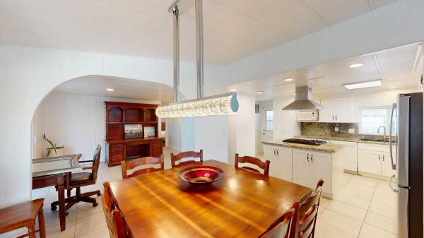 1976 Prestige NEw Kitchen, Paint   A/C Mobile Home