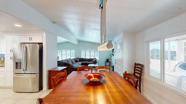 1976 Prestige NEw Kitchen, Paint   A/C Mobile Home