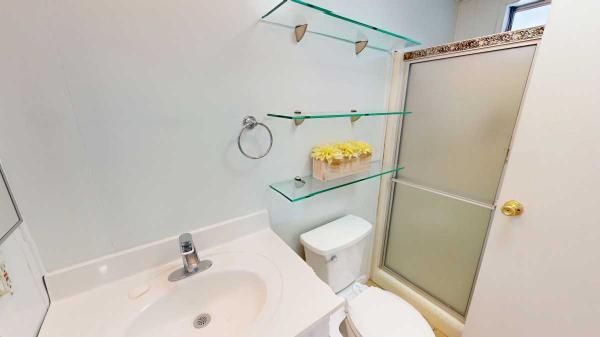 1976 Prestige NEw Kitchen, Paint   A/C Mobile Home