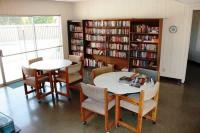 1976 Prestige NEw Kitchen, Paint   A/C Mobile Home