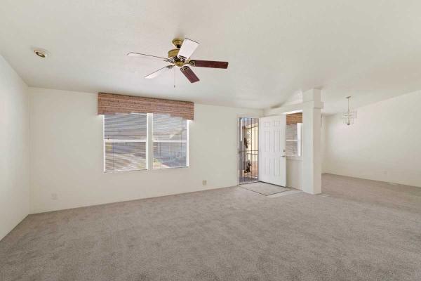 2002 Oakwood Goldenwest Manufactured Home