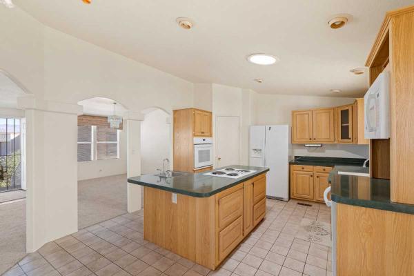 2002 Oakwood Goldenwest Manufactured Home