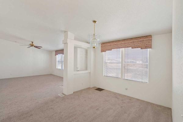 2002 Oakwood Goldenwest Manufactured Home