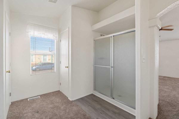 2002 Oakwood Goldenwest Manufactured Home