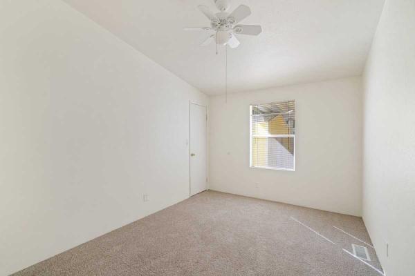 2002 Oakwood Goldenwest Manufactured Home