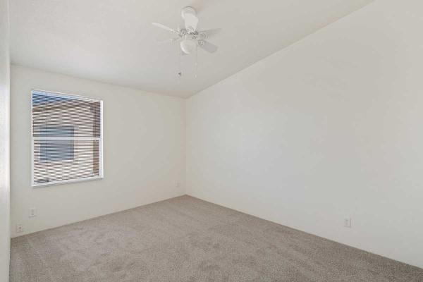 2002 Oakwood Goldenwest Manufactured Home