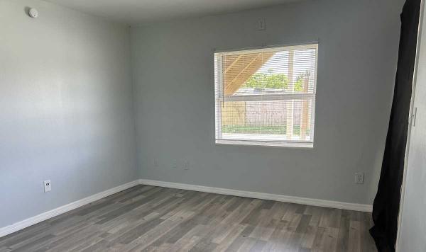 2000 Manufactured Home