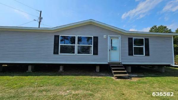 Photo 1 of 2 of home located at Buffington Mobile Home Sales I 31 Hickory Nut Rd Decatur, MS 39327