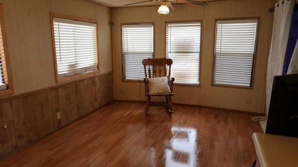 1988 Skyline Manufactured Home