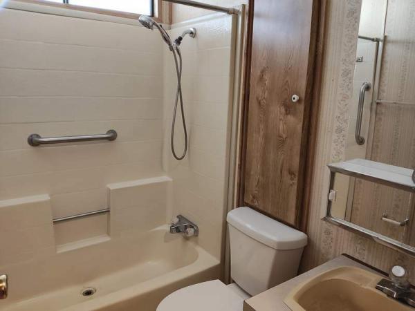 1988 Skyline Manufactured Home