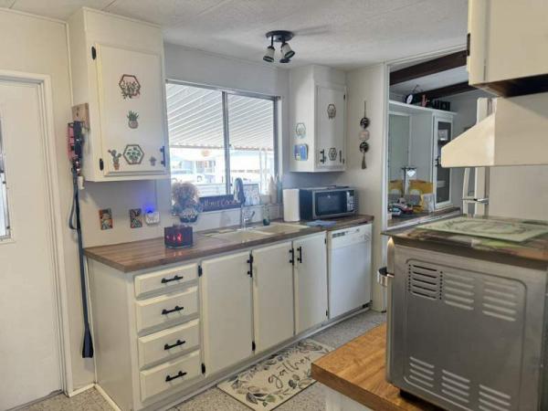 1981 Olym Manufactured Home