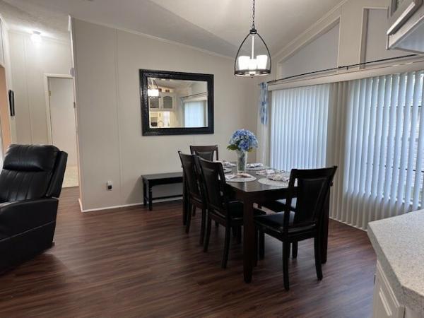 2001 Skyline WDMANOR Mobile Home