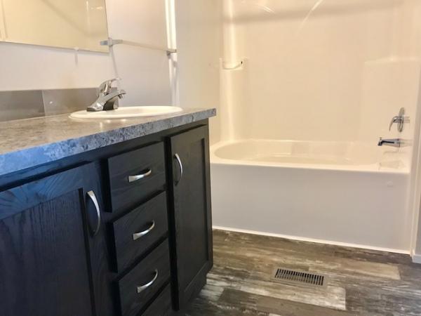 2022 Clayton 96PLH16763J Mobile Home