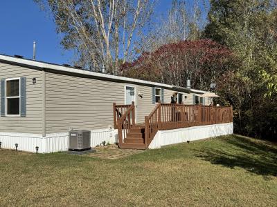 Photo 2 of 11 of home located at 4172 Wellington Jackson, MI 49201