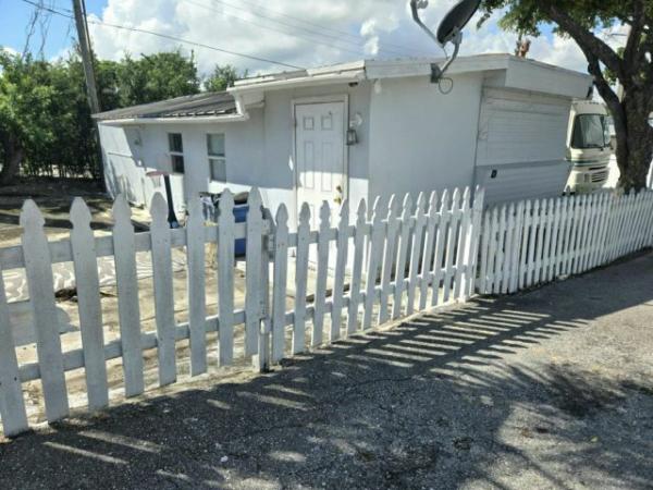 1963 Ritz Ritz Manufactured Home