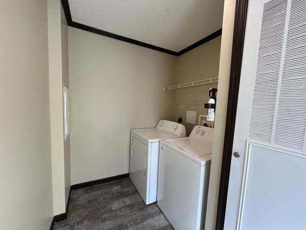 2020 Skyline FX1859 Mobile Home