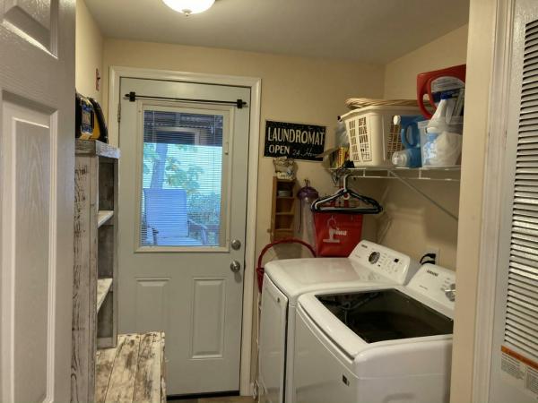 1980 SKY Manufactured Home