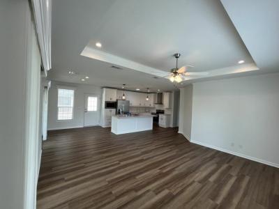 Photo 2 of 20 of home located at 7515 Queens Way Ellenton, FL 34222