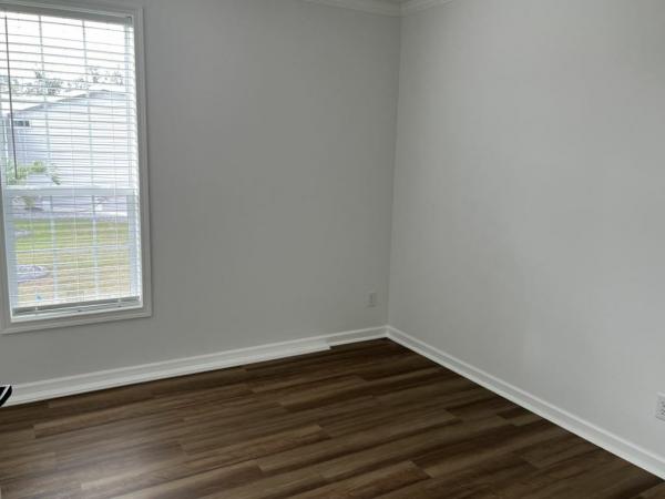 2025 Skyline - Ocala Bayshore w/ Rear Porch Mobile Home
