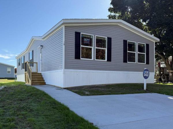 2025 CMH Manufacturing West, Inc. Mobile Home For Sale
