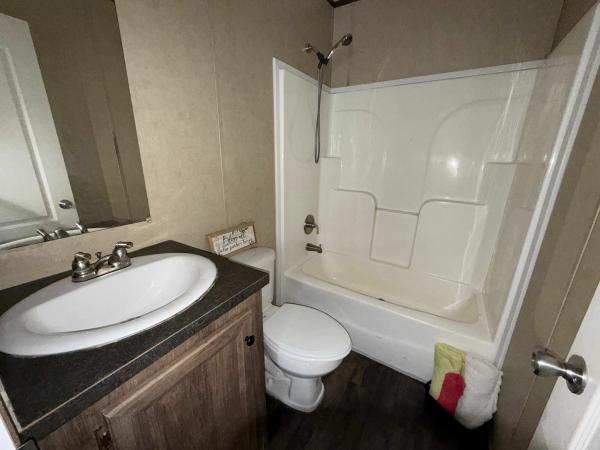 2017 22B Mobile Home