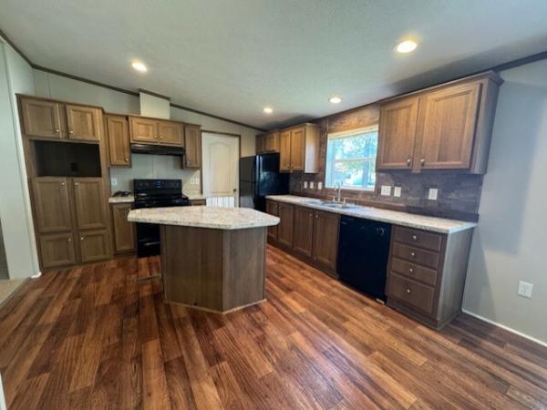 2018 Clayton 56CFT28523C Mobile Home
