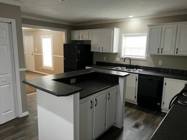 2015 Clayton Homes Inc Yes Mobile Home