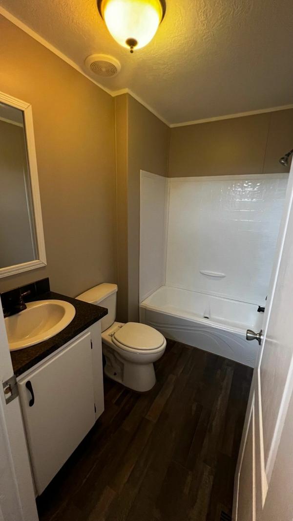 2015 Clayton Homes Inc Yes Mobile Home
