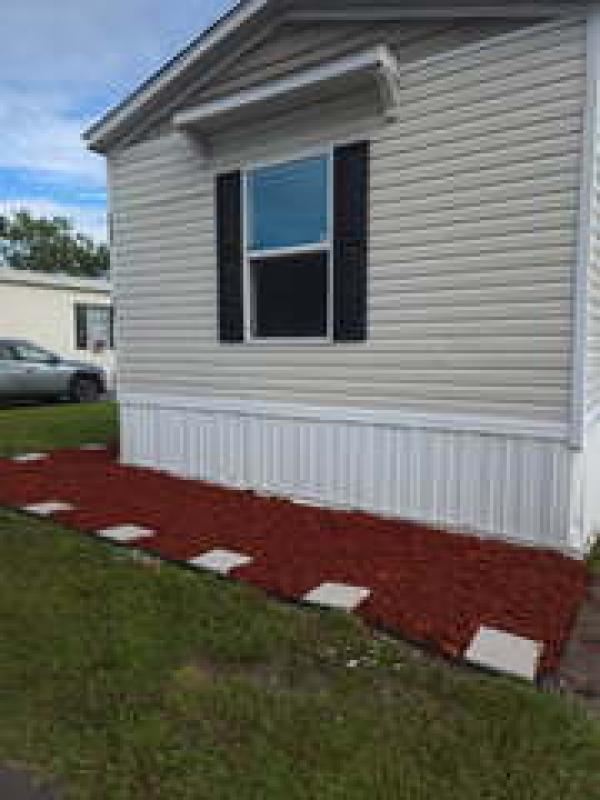 Photo 1 of 2 of home located at 9107 Gleneagle Dr Lot 302 Jacksonville, FL 32221