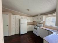 1984 REDMAN HOMES LAS BRISAS Mobile Home