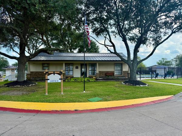 1984 REDMAN HOMES LAS BRISAS Mobile Home