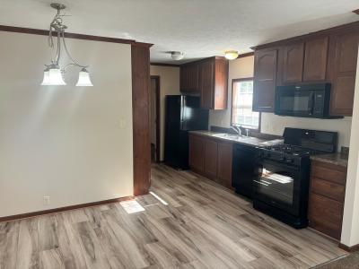 Photo 3 of 7 of home located at 9963 Joan Circle Site #171 Ypsilanti, MI 48197