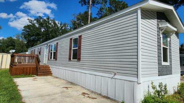 2023 Clayton Community Line 101 The Jessamine 7616 Manufactured Home