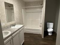 2022 1676374LDR  Home