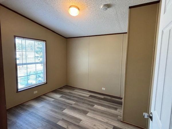 2015  Mobile Home For Sale