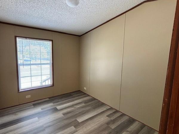 2015  Mobile Home For Sale