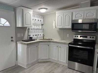 Photo 2 of 8 of home located at 401 Day Lily St Sebring, FL 33876