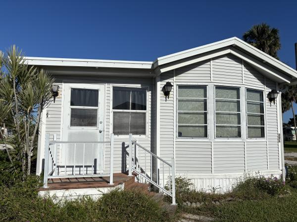 Photo 1 of 2 of home located at 2995 Us-441 Okeechobee, FL 34974