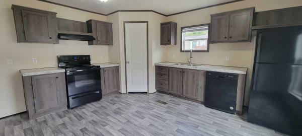 Photo 1 of 2 of home located at 522 N Garrison Ave Ferrelview, Mo 64163 Ferrelview, MO 64163