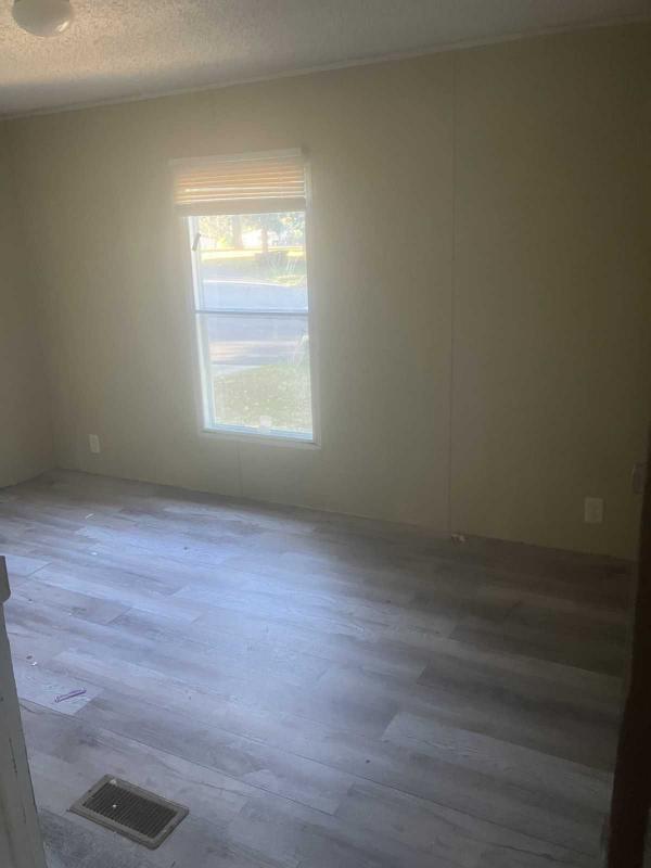 2001 Souther Homes 3BR Mobile Home