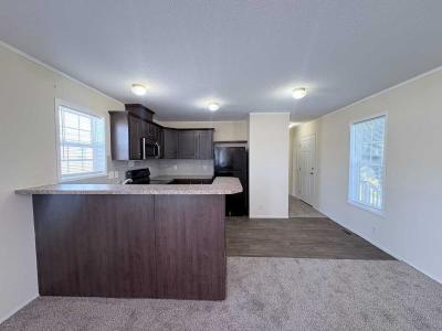 Photo 5 of 19 of home located at 10610 Sr-762 91B Lockbourne, OH 43137