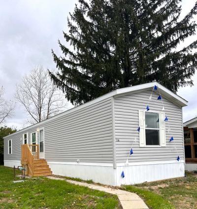 Photo 1 of 8 of home located at 1 Thorn Locust Lane, #158 London, OH 43140
