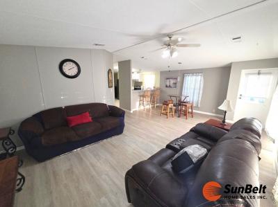Photo 3 of 26 of home located at 1121 Wisteria Drive Wildwood, FL 34785