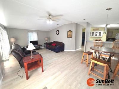 Photo 4 of 26 of home located at 1121 Wisteria Drive Wildwood, FL 34785