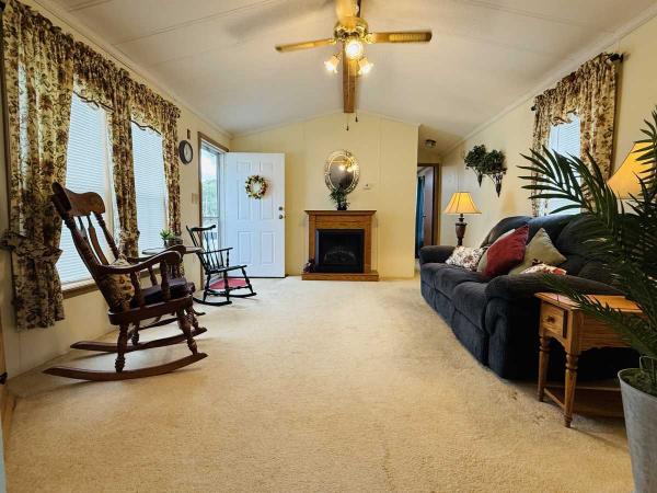 1994 Manufactured Home