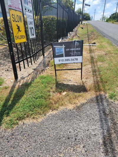 Mobile Home at 2705 Hoeke Lane Austin, TX 78744
